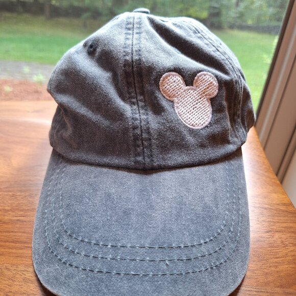 Mickey Head Embroidered Hat - NWT - Picture 6 of 6